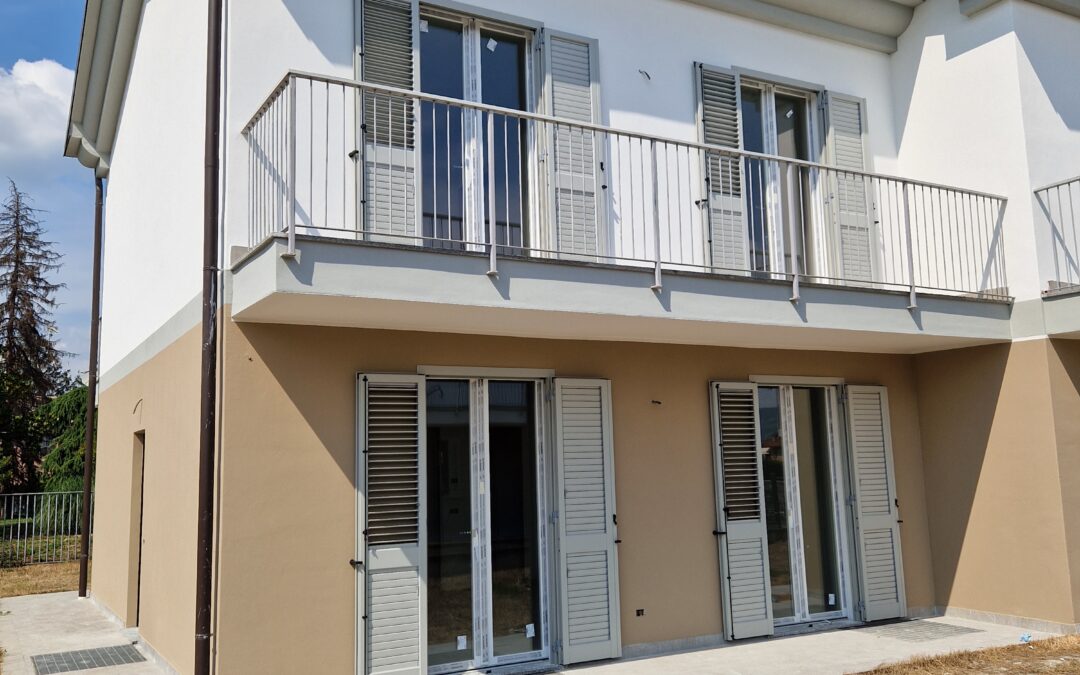 VILLA BIFAMILIARE – Voghera zona Ponterosso